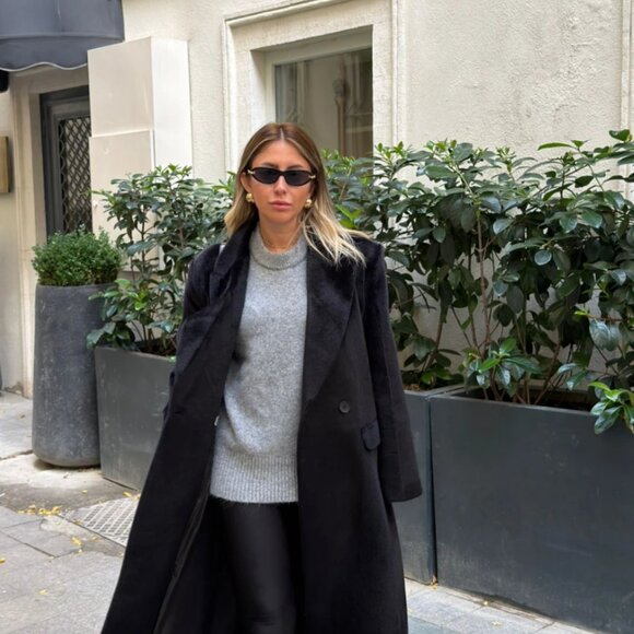 Black Premium Textured Long Coat - Picture 5 of 7